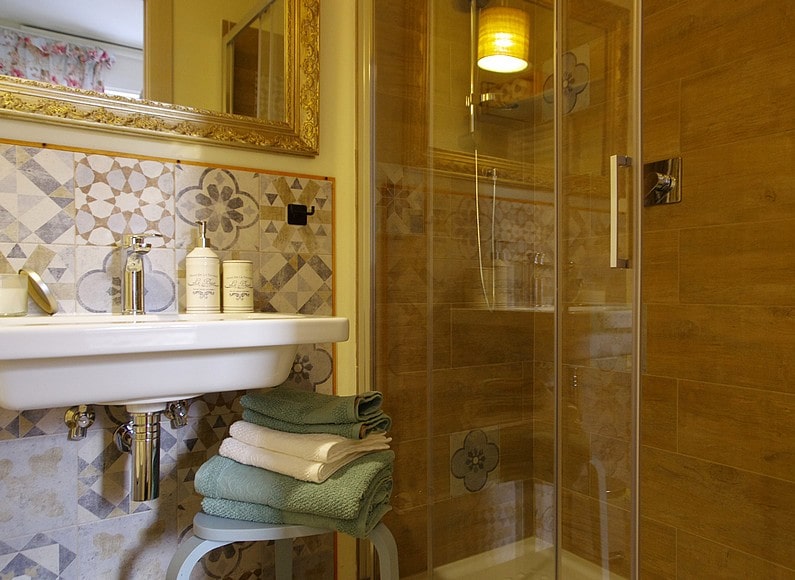 Il bagno en suite appartamento in affitto in toscana